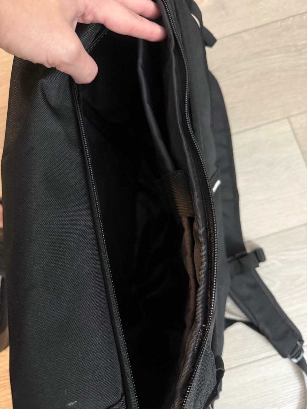 Dakine Black Everyday Backpack - Picture 5 of 9